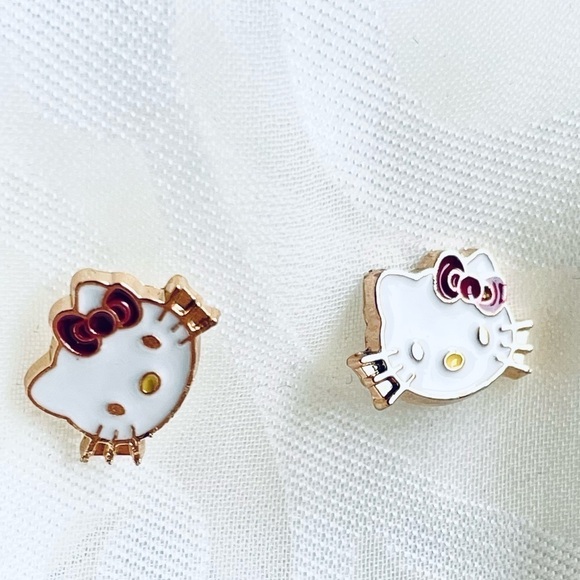 NWT Hello Kitty by Sanrio Earrings  Cute Hello Kitty Earrings Party Accessory - Picture 3 of 9